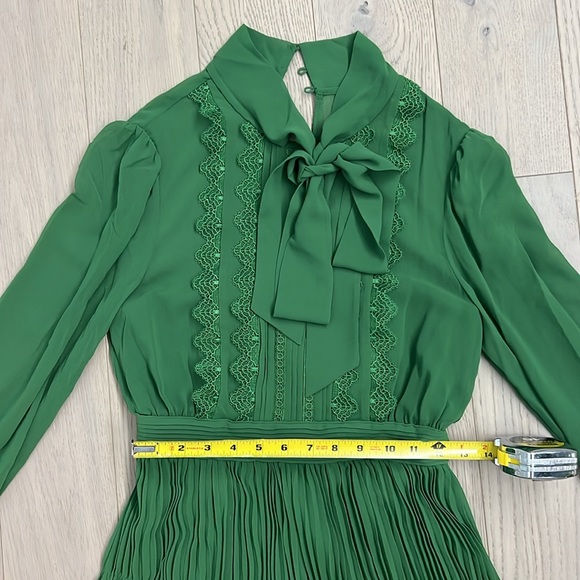 NWT Self-Portrait Green Chiffon Mini Dress, , UK 8/US 4 - Picture 6 of 10